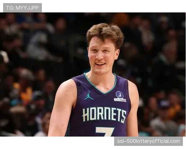 克尼佩尔客场场均21分表现抢眼，命中率较主场显著提升