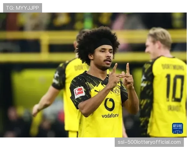 数据统计：多特蒙德球员阿德耶米完成11次过人，创本赛季德甲单场纪录